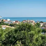 M262 - Marcelli, Quadrilocale Ristrutturato Con Terrazzo Vista Mare 1p