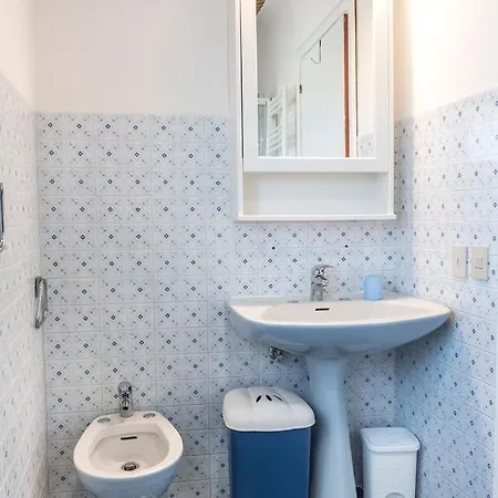 M262 - Marcelli, Quadrilocale Ristrutturato Con Terrazzo Vista Mare 1p شقة مارشيللي