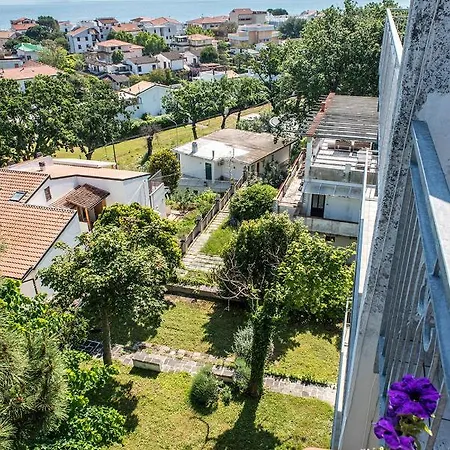 M262 - Marcelli, Quadrilocale Ristrutturato Con Terrazzo Vista Mare 1p Appartement *